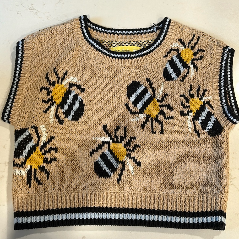 Bee vest